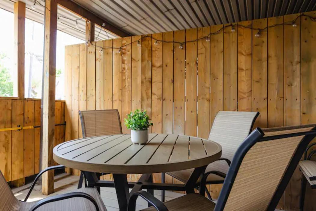 Casa Hotels Торонто Екстериор снимка