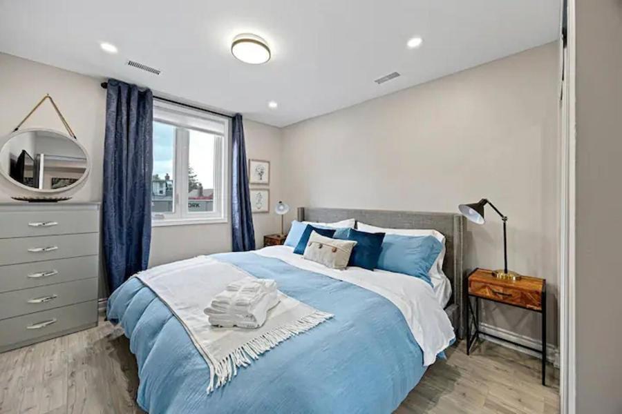 Casa Hotels Торонто Екстериор снимка